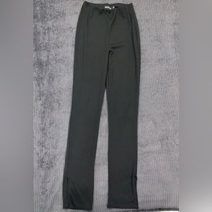 Black ribbed pants/tights with slits